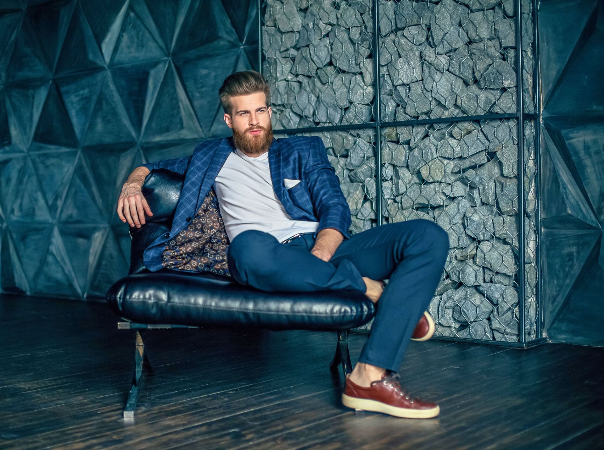 Is there any difference between an artistic character and an influencer?