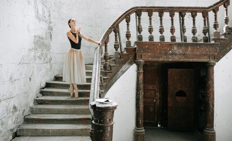 Cover Girl Announces Star Shine Makeup Line is Due for Next December